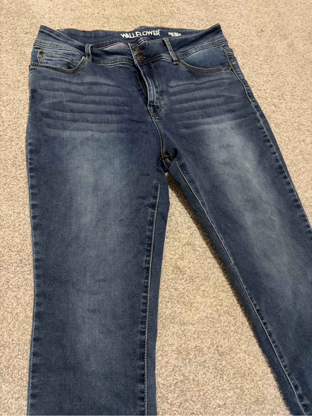 WallFlower The Ultra Fit Skinny Jeans Womens Medium Wash Size 17 Long Stretch - Picture 5 of 7